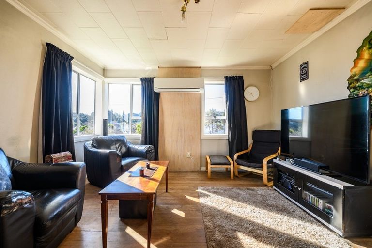 Photo of property in 63 Hampden Street, Picton, 7220