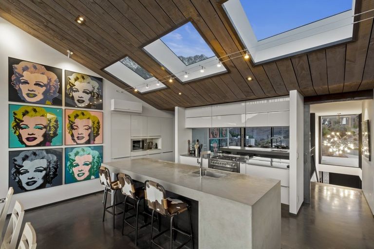 Photo of property in 52 Orford Drive, Jacks Point, Queenstown, 9371