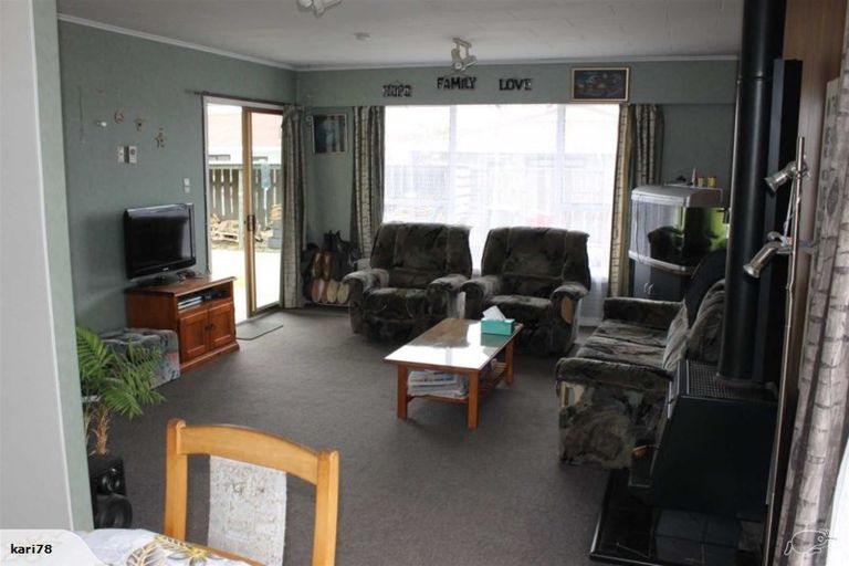 Photo of property in 17 Hadfield Street, Otaki, 5512