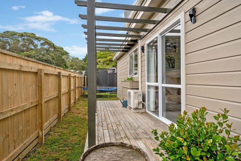 Photo of property in 16 Puriri Road, Waikanae, 5036