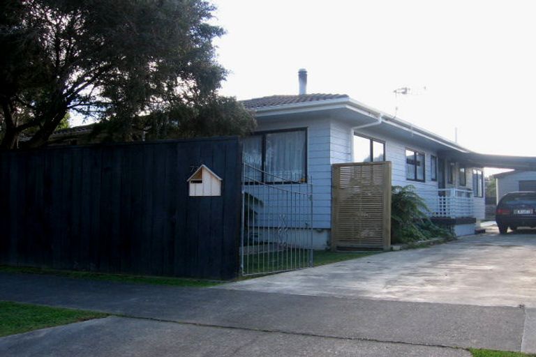 Photo of property in 73 Geraldine Crescent, Cloverlea, Palmerston North, 4412
