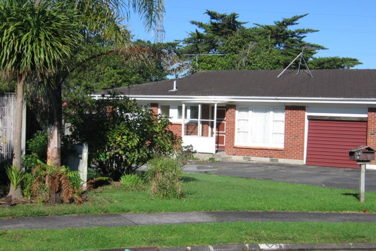 Photo of property in 1/16 Roseburn Place, Pakuranga, Auckland, 2010