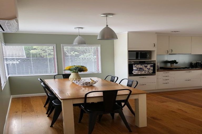 Photo of property in 2/30 Roanoke Way, Albany, Auckland, 0632