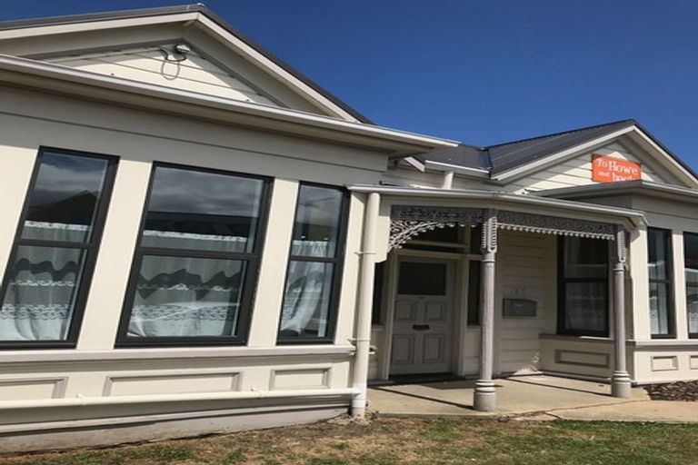 Photo of property in 27 Howe Street, North Dunedin, Dunedin, 9016