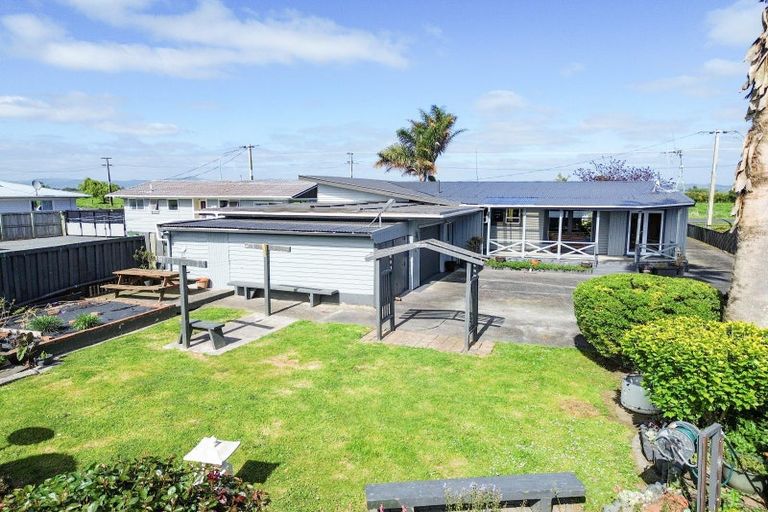 Photo of property in 108 Pipiroa Road, Ngatea, 3503