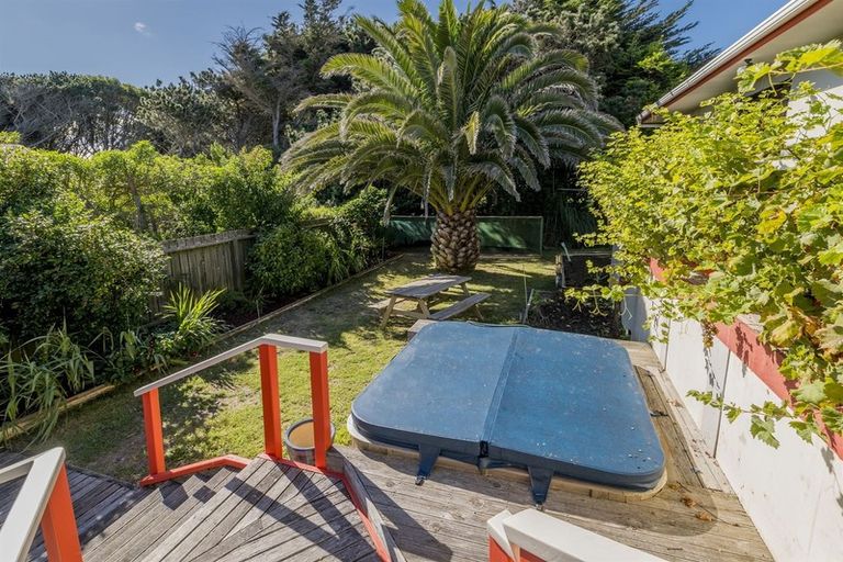 Photo of property in 24 Scott Avenue, Otaki Beach, Otaki, 5512
