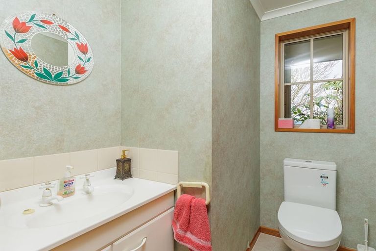 Photo of property in 10 Victoria Street, Waimate, 7924