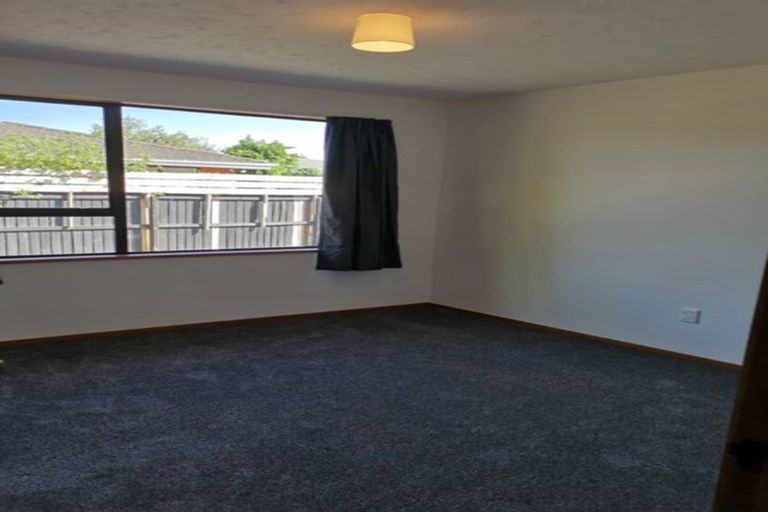 Photo of property in 9 Genista Place, Parklands, Christchurch, 8083
