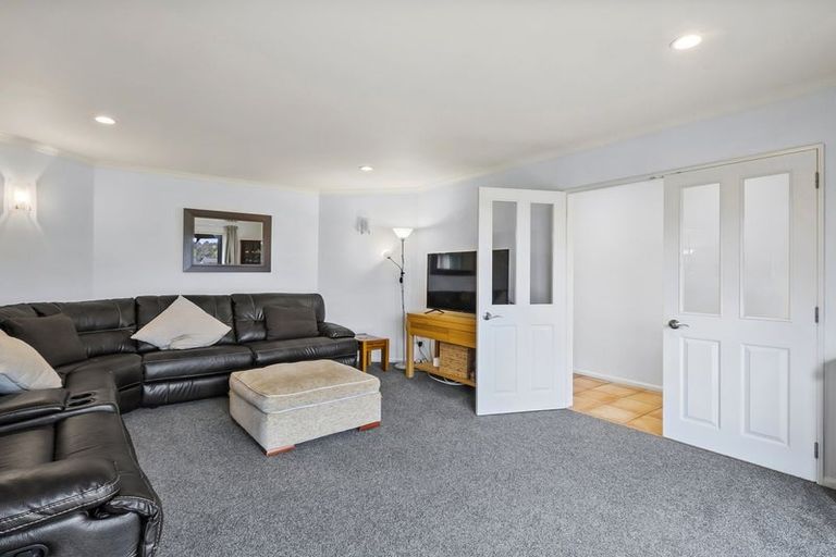 Photo of property in 8 Wavy Knowes Drive, Waldronville, Dunedin, 9018