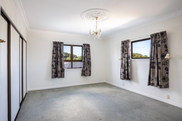 Photo of property in 65 Wallace Place, Westown, New Plymouth, 4310