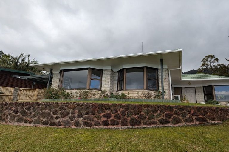 Photo of property in 2021 Whangarei Heads Road, Whangarei Heads, Whangarei, 0174