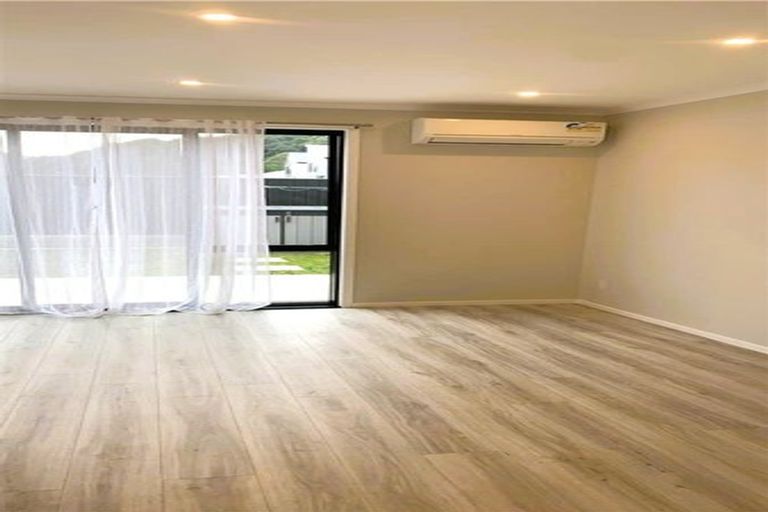 Photo of property in 3 La Mer Lane, Wallaceville, Upper Hutt, 5018