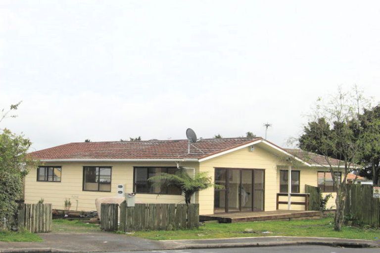 Photo of property in 5 Lansdown Place, Papakura, 2110