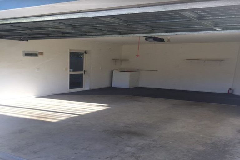 Photo of property in 52 Parata Street, Waikanae, 5036