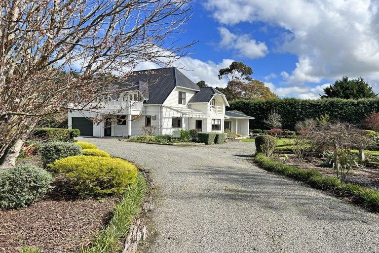 Photo of property in 66 Hamilton Road, Dannevirke, 4976