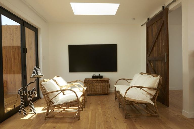 Photo of property in 69 Kauri Road, Stanmore Bay, Whangaparaoa, 0932