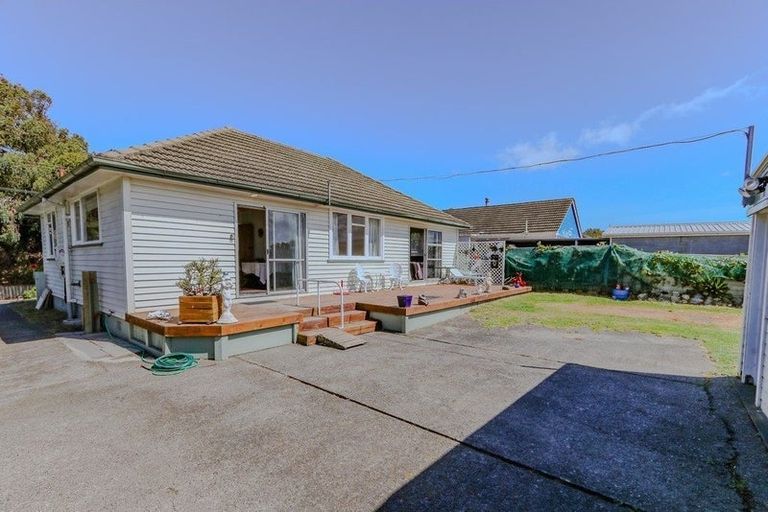Photo of property in 30 Puriri Street, Gonville, Whanganui, 4501