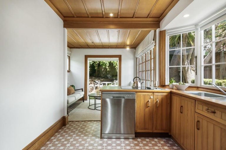 Photo of property in 17 Gunson Street, Freemans Bay, Auckland, 1011