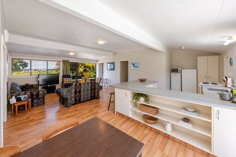 Photo of property in 3 Mchardy Place, Blackhead, Porangahau, 4284