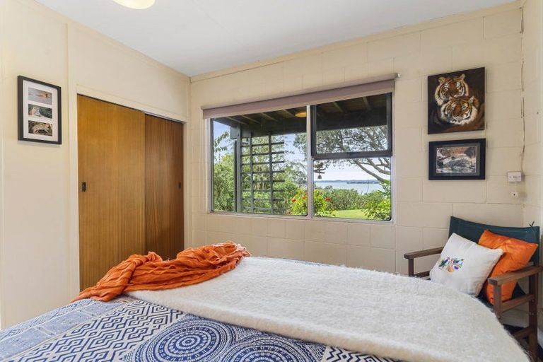 Photo of property in 14 Tui Vale Road, Shelly Park, Auckland, 2014