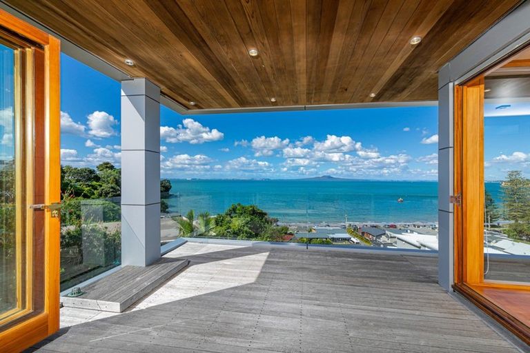 Photo of property in 27 Oban Road, Browns Bay, Auckland, 0630