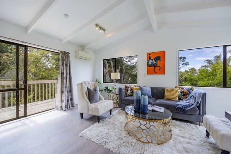 Photo of property in 2/104 Ocean View Road, Northcote, Auckland, 0627