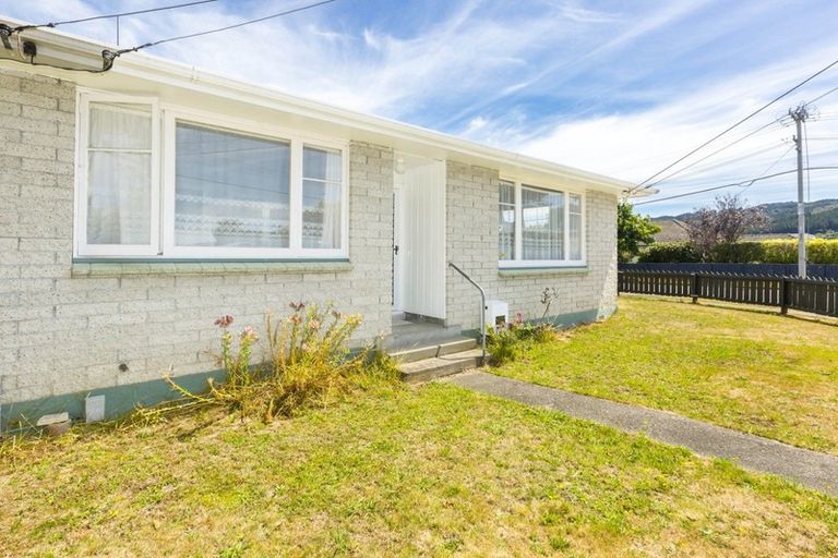 Photo of property in 26 Fraser Crescent, Elderslea, Upper Hutt, 5018