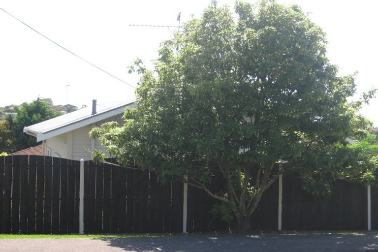 Photo of property in 2/23 Quebec Road, Milford, Auckland, 0620