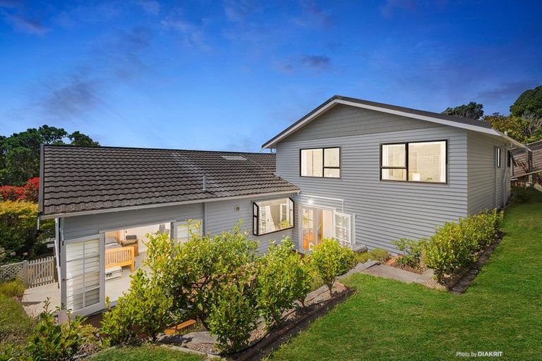 Photo of property in 62 Nicholson Road, Khandallah, Wellington, 6035