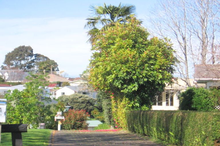 Photo of property in 35 Hillcrest Road, Otumoetai, Tauranga, 3110