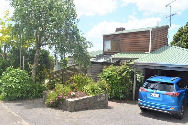 Photo of property in 8b Island View Terrace, Cockle Bay, Auckland, 2014