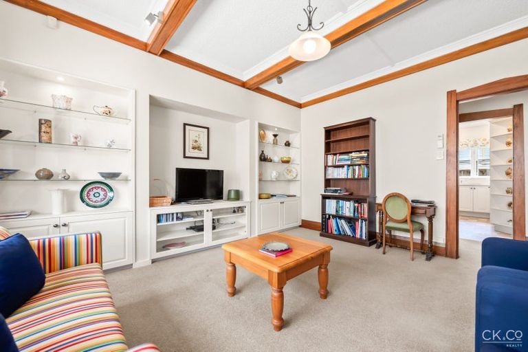 Photo of property in 25 Maire Street, Woburn, Lower Hutt, 5010