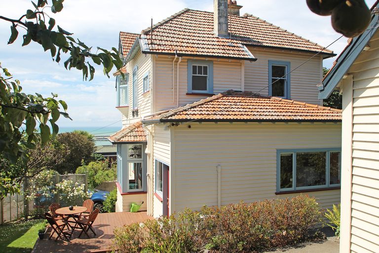 Photo of property in 64 Tees Street, South Hill, Oamaru, 9400