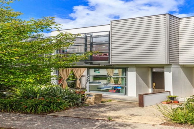 Photo of property in 14 Kauri Drive, Takanini, 2112