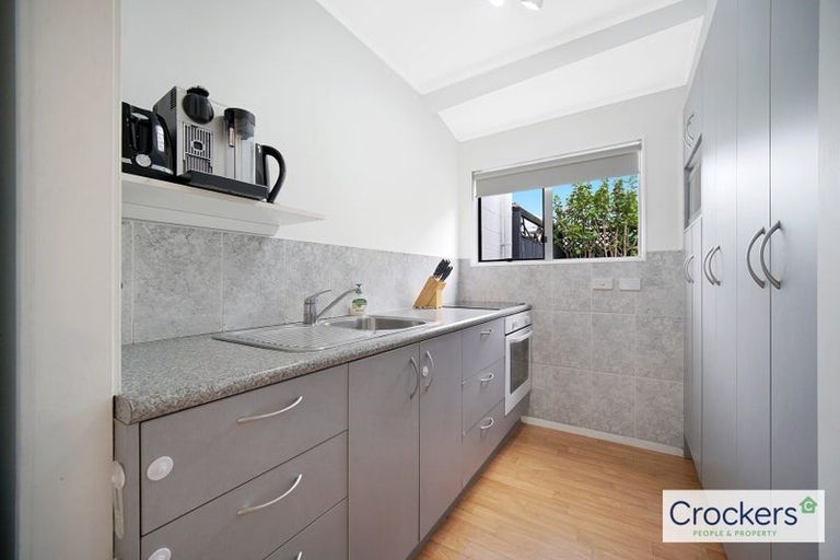 Photo of property in 5/103 Seymour Road, Sunnyvale, Auckland, 0612