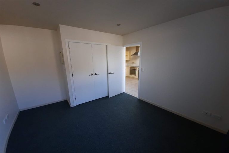 Photo of property in 2/110 Martin Street, Wallaceville, Upper Hutt, 5018