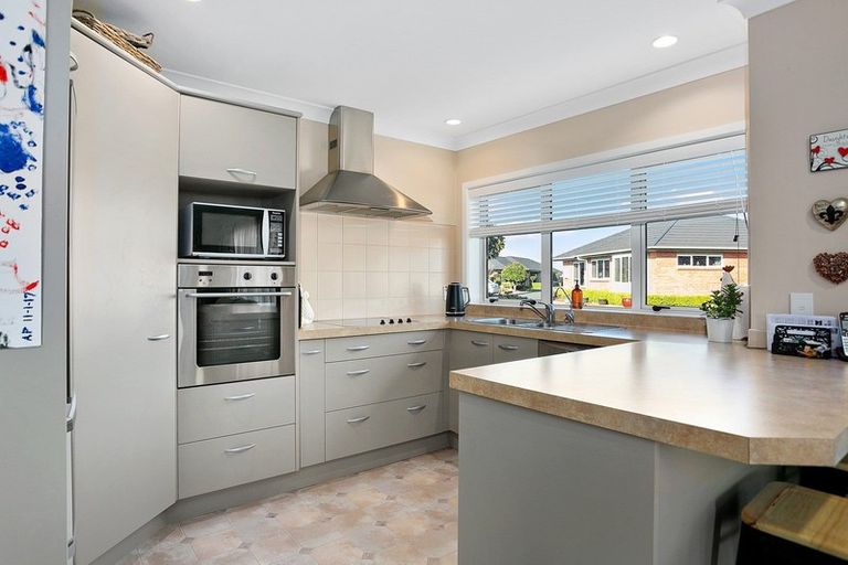 Photo of property in 16 Burr Street, Cambridge, 3434