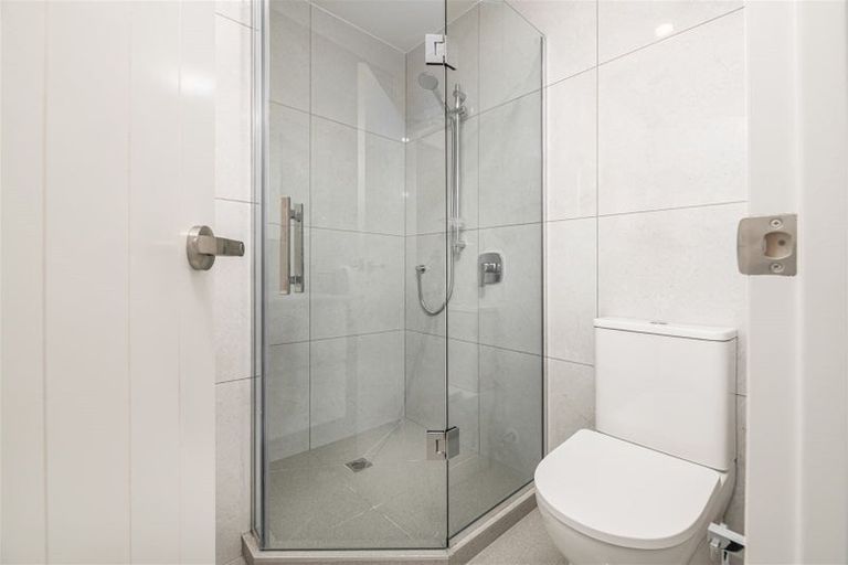 Photo of property in 76b Borich Road, Sunnyvale, Auckland, 0612