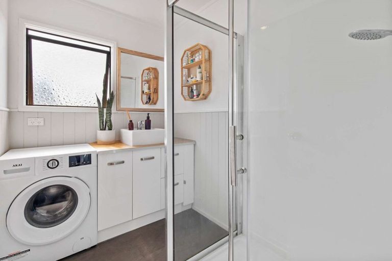 Photo of property in 34 Sunline Place, Ngongotaha, Rotorua, 3010