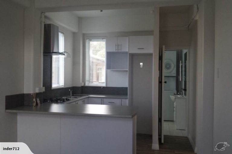 Photo of property in San Antonio Flats, 1/12 Kilbirnie Crescent, Kilbirnie, Wellington, 6022