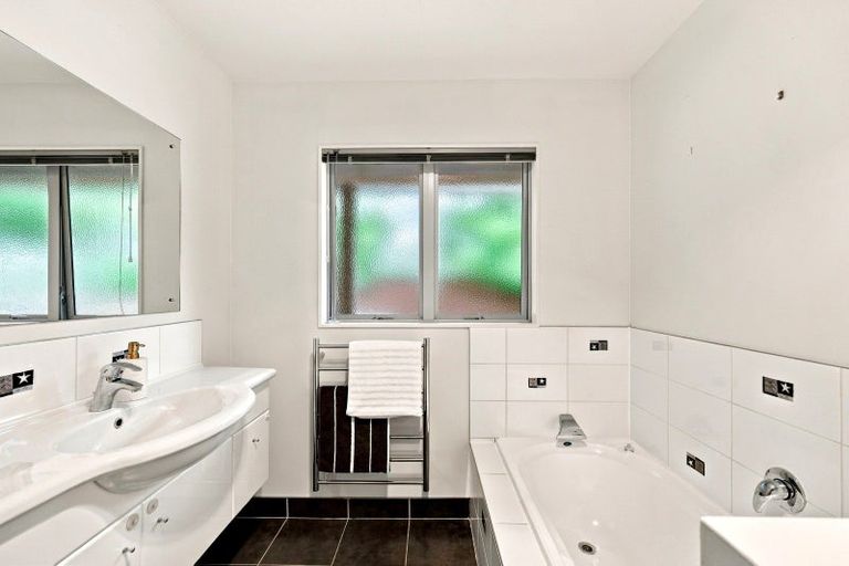 Photo of property in 49 Freshfields Road, Waimauku, 0812