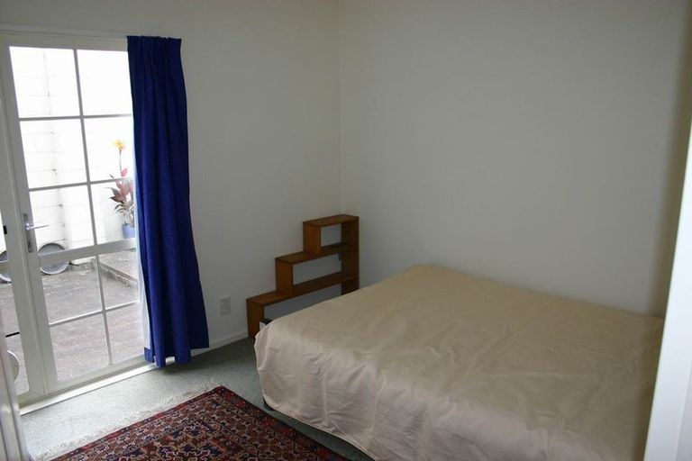 Photo of property in 4a Macdonald Crescent, Te Aro, Wellington, 6011