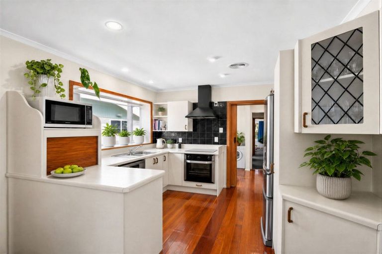 Photo of property in 9 Arlington Street, Burnside, Christchurch, 8053