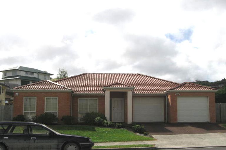 Photo of property in 19 San Bernadino Drive, Henderson, Auckland, 0612