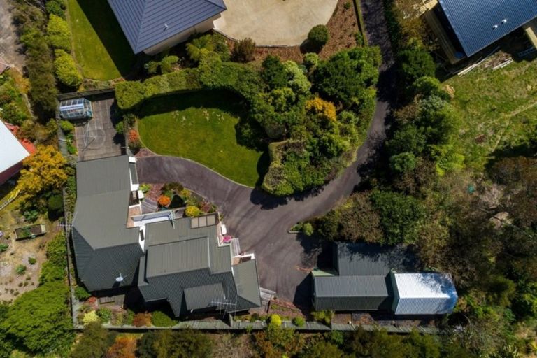 Photo of property in 18 Moana View Road, Waikawa, Picton, 7220