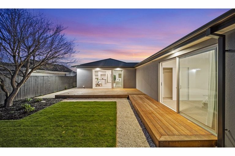 Photo of property in 154 Harewood Road, Papanui, Christchurch, 8053
