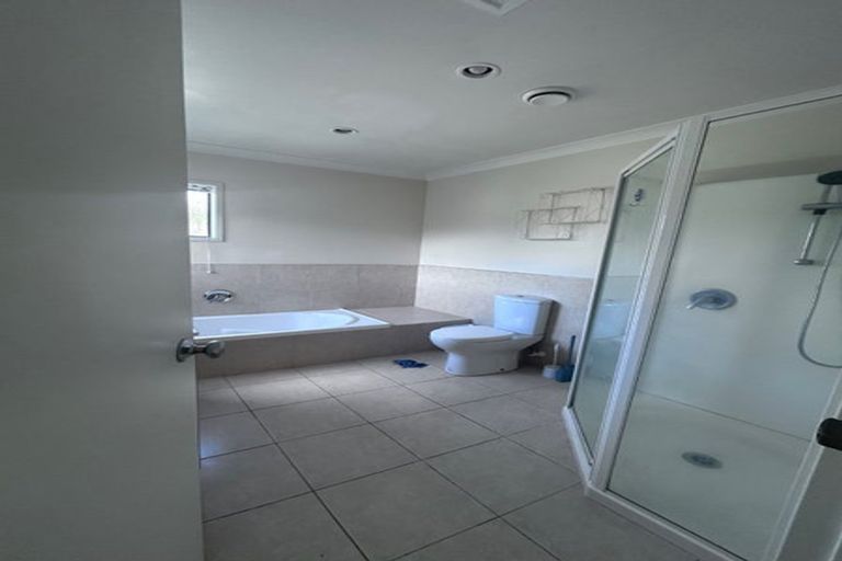 Photo of property in 26 Twin Court, Albany, Auckland, 0632