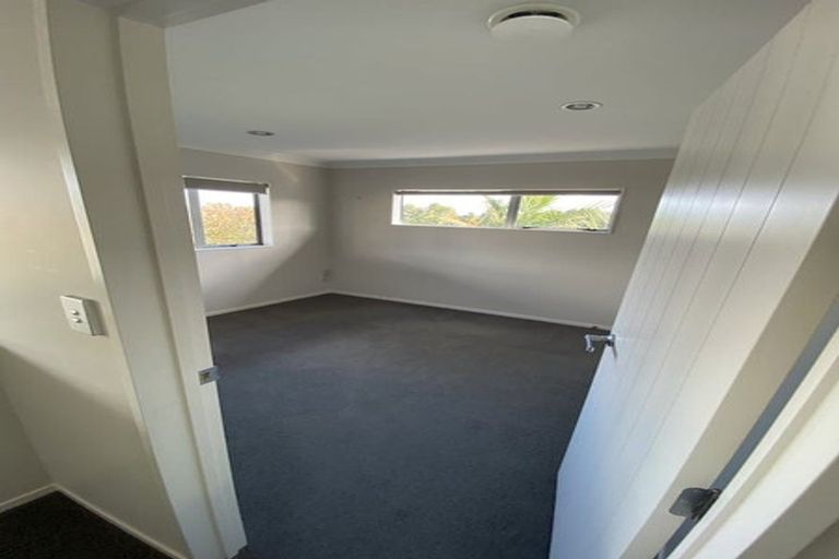 Photo of property in 12 Muirlea Drive, Flat Bush, Auckland, 2016