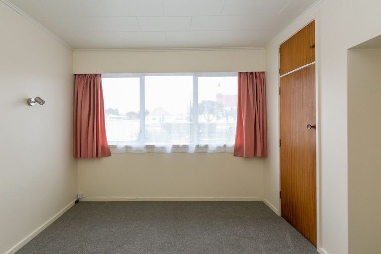 Photo of property in 52a Puketapu Road, Taradale, Napier, 4112