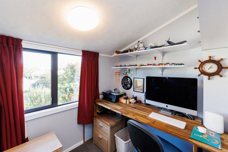 Photo of property in 66 Pencarrow Street, Highbury, Palmerston North, 4412